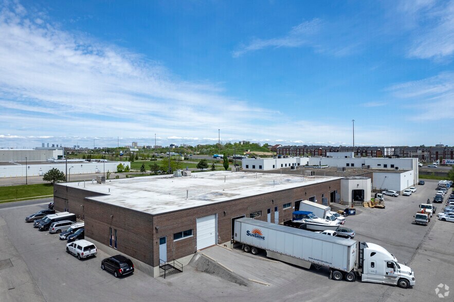 More Photos Of 240 Bartor Rd, Toronto Manufacturing For Sale