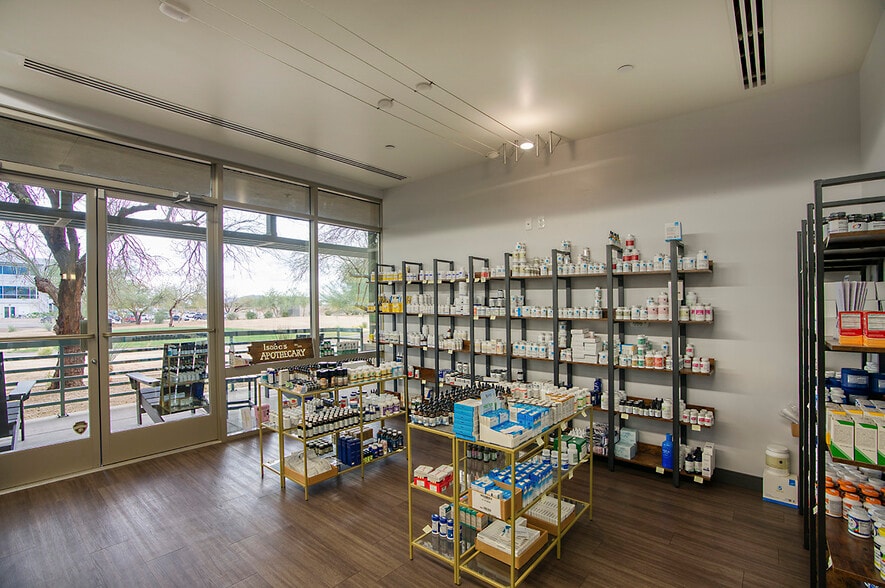 More Photos Of 8765 E Bell Rd, Scottsdale Office For Sale