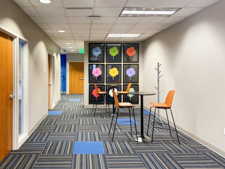 More Photos Of 30575 Bainbridge Rd, Solon Coworking Space