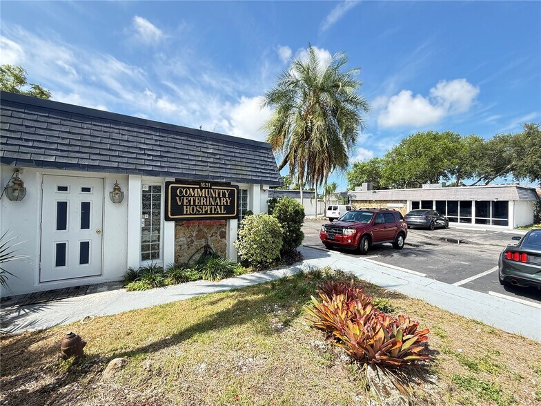 Primary Photo Of 1631 W Bay Dr, Largo Unknown For Lease