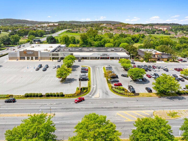More Photos Of , Lancaster General Retail For Sale