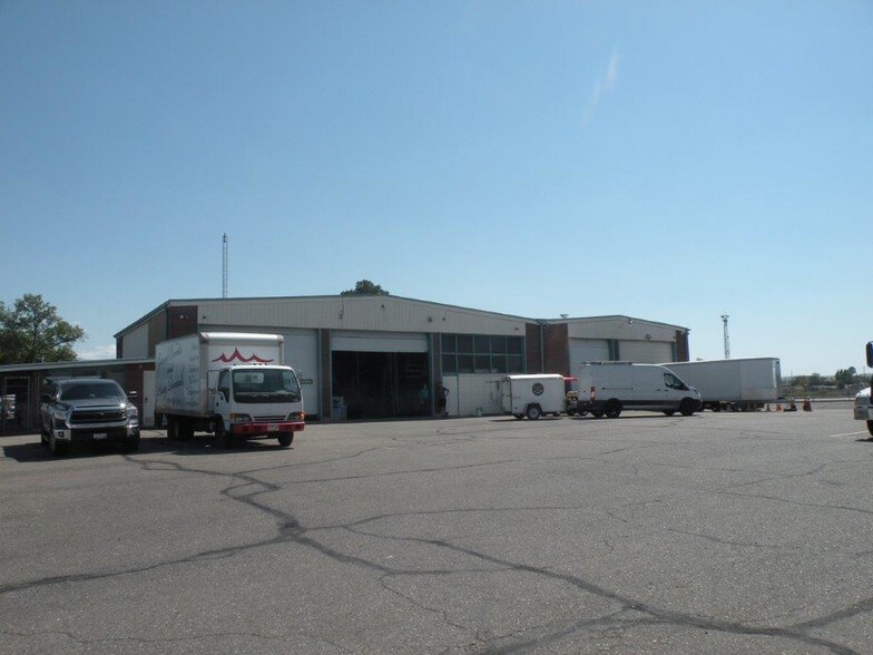 More Photos Of 2801 Grand Ave, Grand Junction Light Distribution For Sale