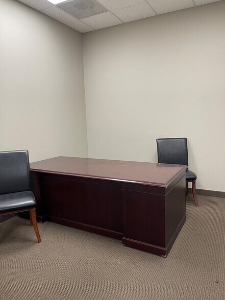 More Photos Of 2695 N Fowler Ave, Fresno Flex For Lease