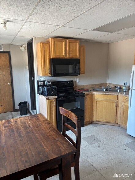 More Photos Of 608 27th St Rd, Greeley Warehouse For Sale