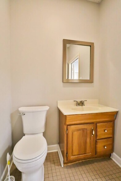 More Photos Of 4701-4731 W Midlothian Tpke, Crestwood Office For Sale