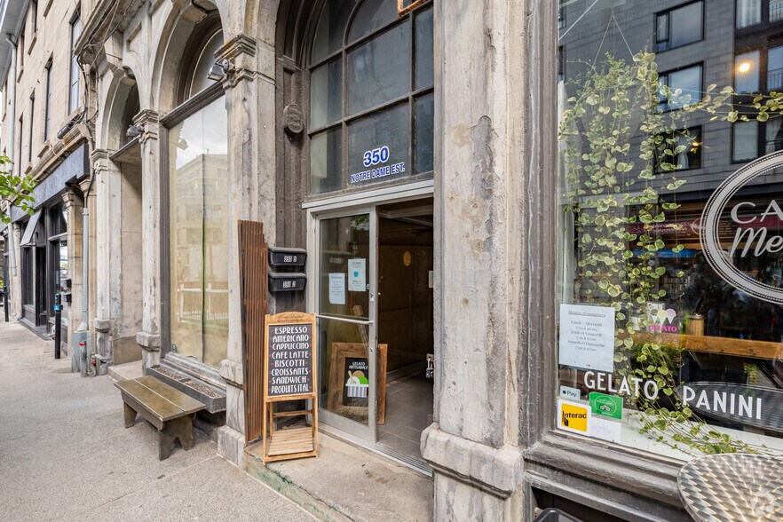 More Photos Of 350 Rue Notre-Dame E, Montréal Storefront Retail Office For Sale