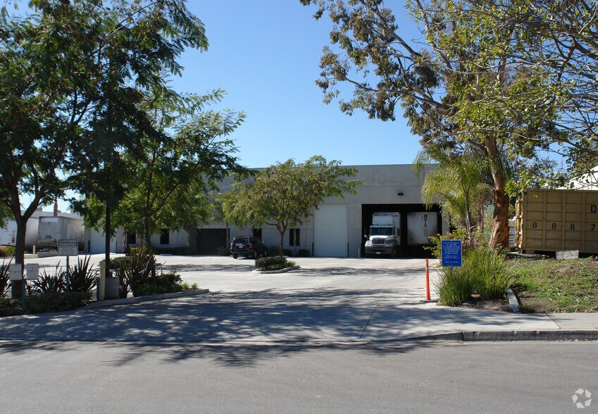 More Photos Of 2330 Michael Faraday Dr, San Diego Manufacturing For Lease