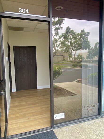More Photos Of 3201 Corte Malpaso, Camarillo Warehouse For Sale