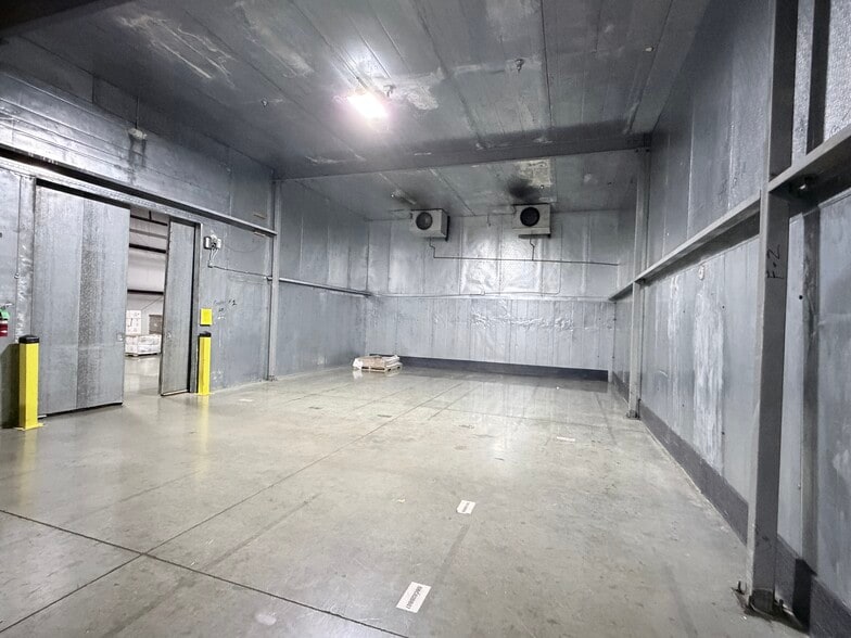 More Photos Of 688 Tolman Creek Rd, Ashland Refrigeration Cold Storage For Lease