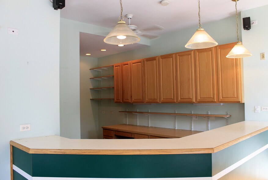 More Photos Of 1942 S Halsted St, Chicago Office For Lease