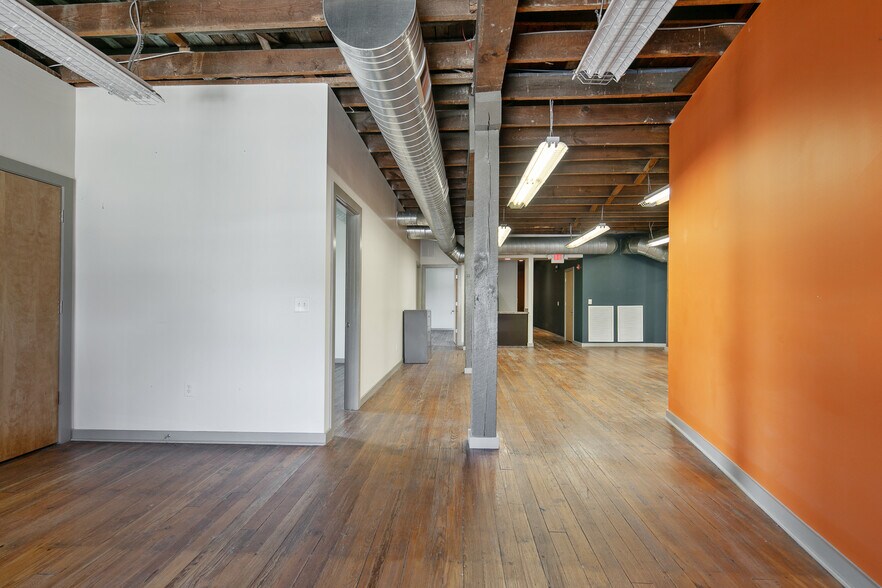 More Photos Of 159 Maxwell St, Fayetteville Office Residential For Sale