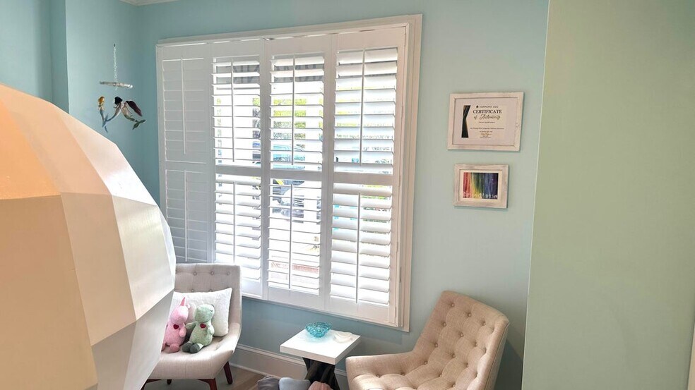 More Photos Of 1075 Duval St, Key West Apartments For Lease