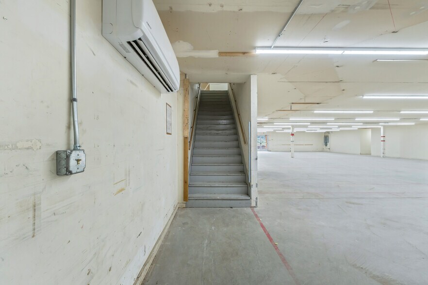 More Photos Of 703 N 7th St, Chewelah Manufacturing For Sale