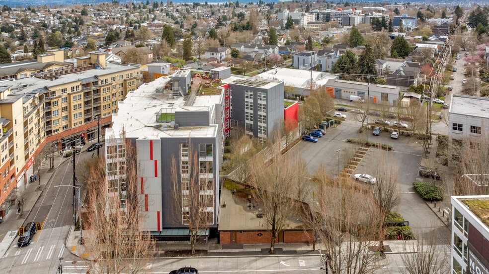 More Photos Of 2037 E Madison St, Seattle Storefront Retail Office For Sale