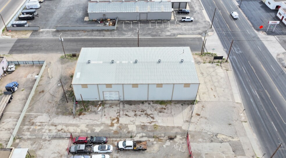 More Photos Of 1900 W 2nd St, Odessa Industrial For Lease