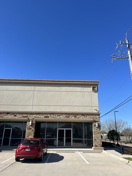 More Photos Of 10304-10322 Blackhawk Blvd, Houston Storefront For Lease