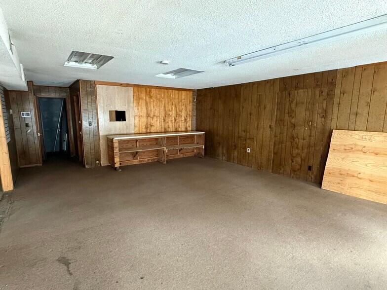 More Photos Of 324 S Duke St, LaFayette Office Residential For Sale