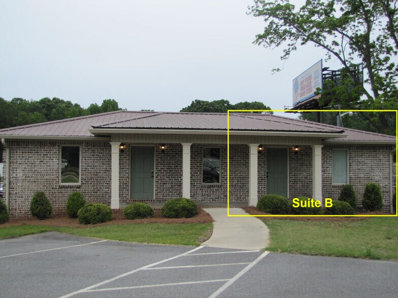 Primary Photo Of 8073 S Rivoli Rd, Bolingbroke Office For Lease