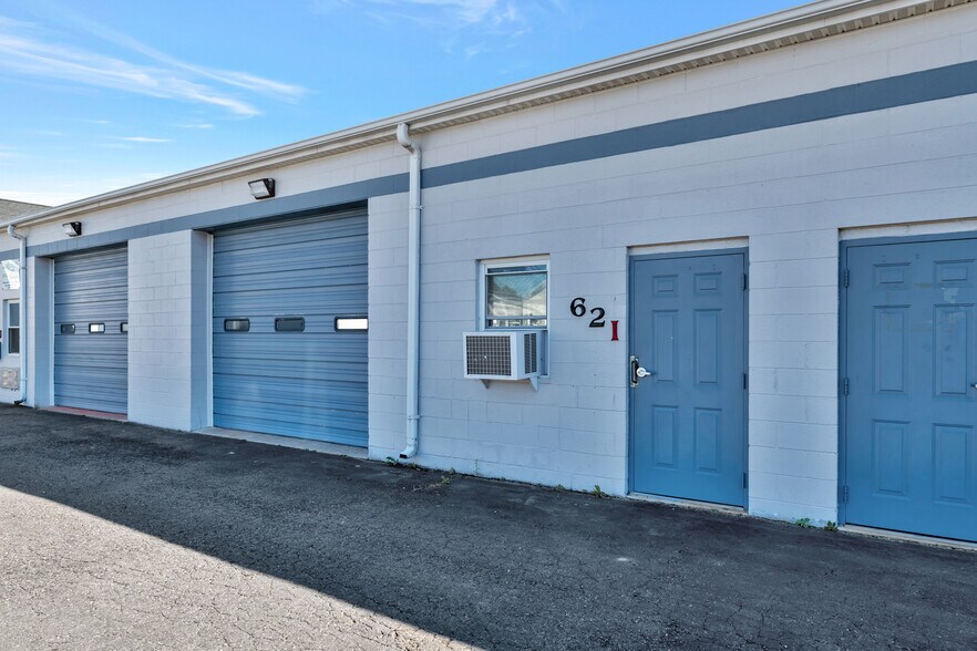 More Photos Of 62 Southgate Blvd, New Castle Warehouse For Lease