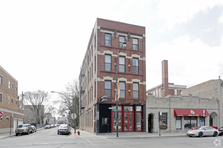 Primary Photo Of 1329 W Chicago Ave, Chicago Restaurant For Sale