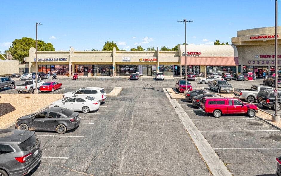 More Photos Of 1000-1044 E Avenue K, Lancaster Unknown For Lease