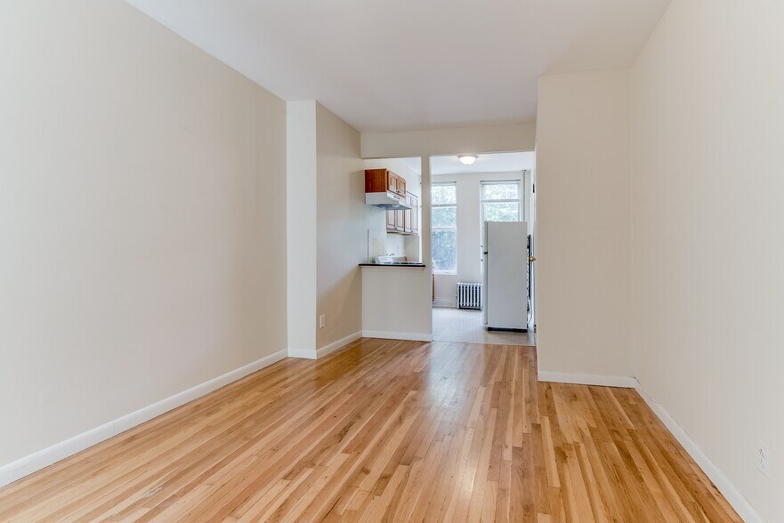 More Photos Of 4132 53rd St, Woodside Apartments For Sale