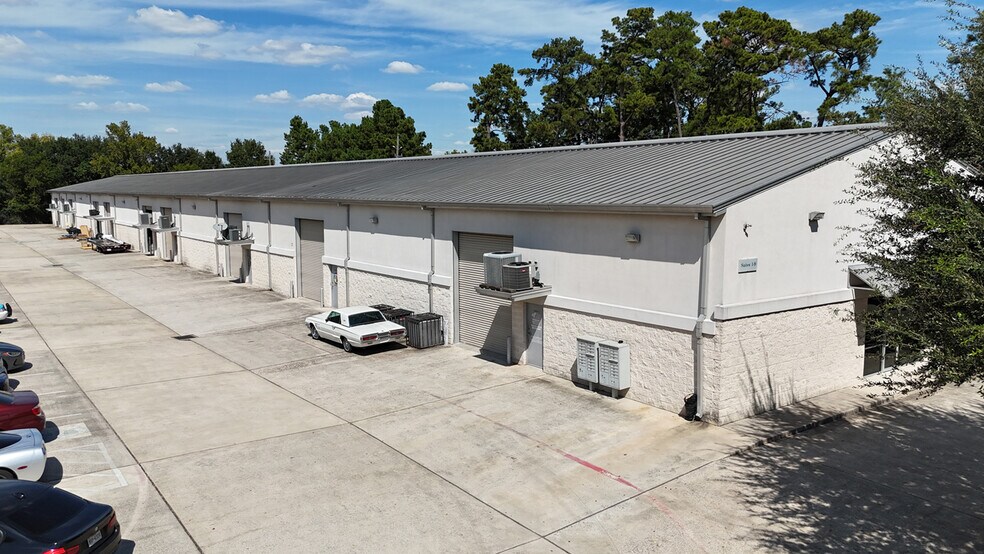 More Photos Of 221 Barren Springs Dr, Houston Unknown For Lease