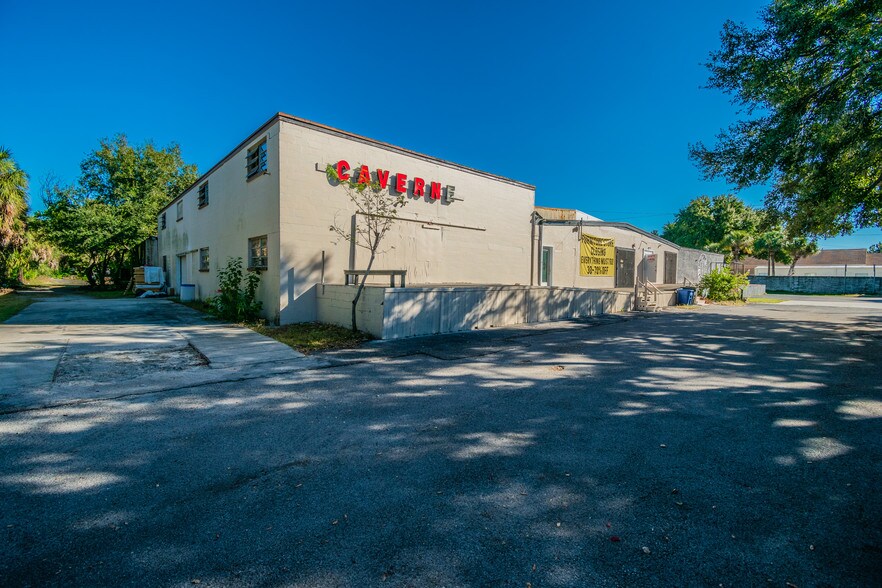 More Photos Of 4214 W Virginia Ave, Tampa Warehouse For Lease