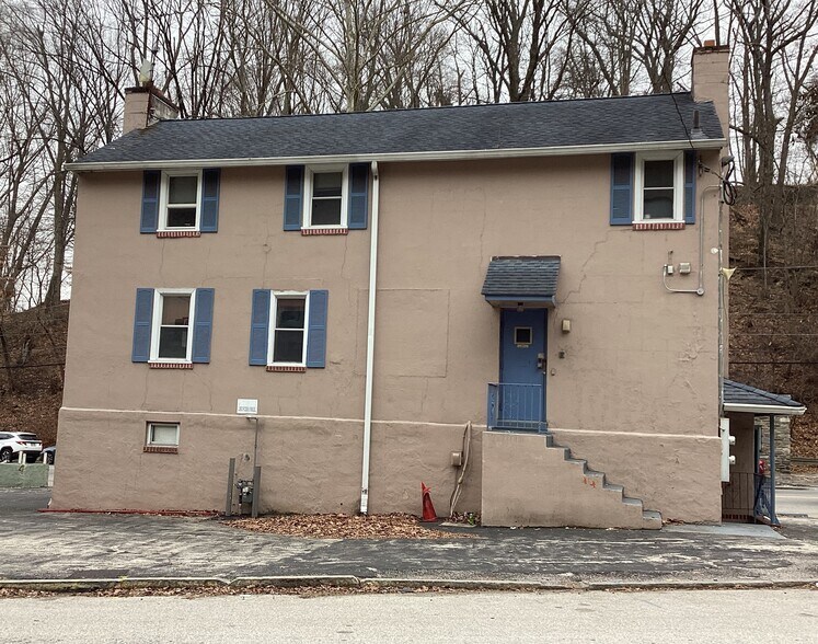 More Photos Of , Bala Cynwyd General Retail For Sale