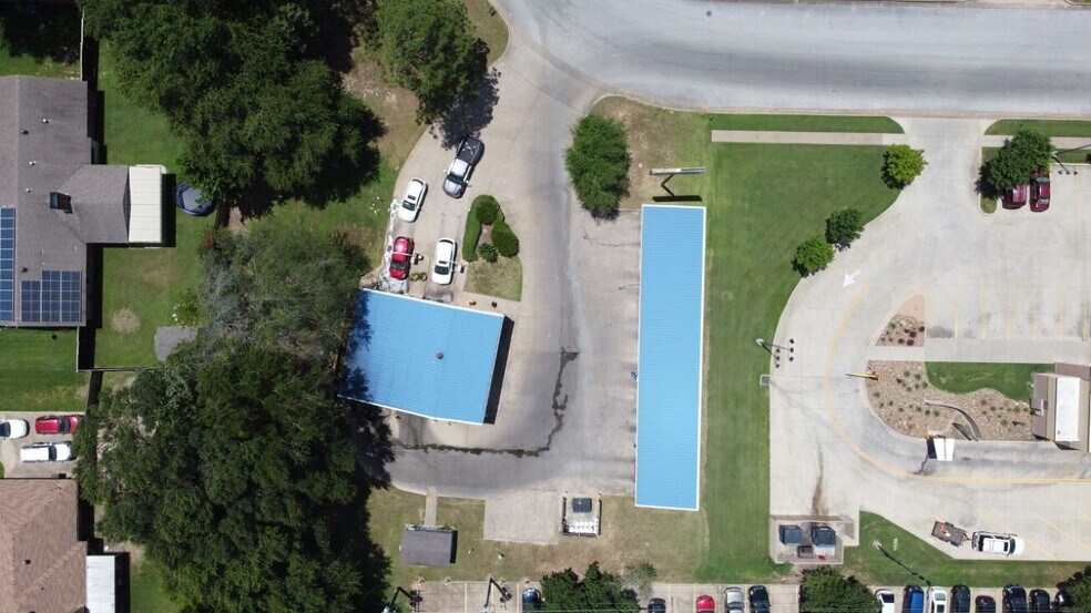 More Photos Of 206 Winchester Dr, Tyler Carwash For Sale