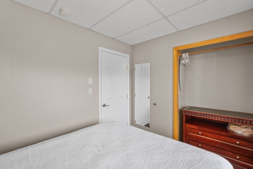 More Photos Of 291 Endicott St N, Laconia Hotel For Sale