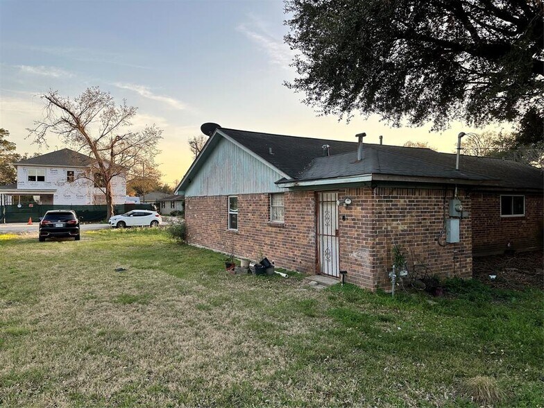 More Photos Of 3110 Druid St, Houston Land For Sale