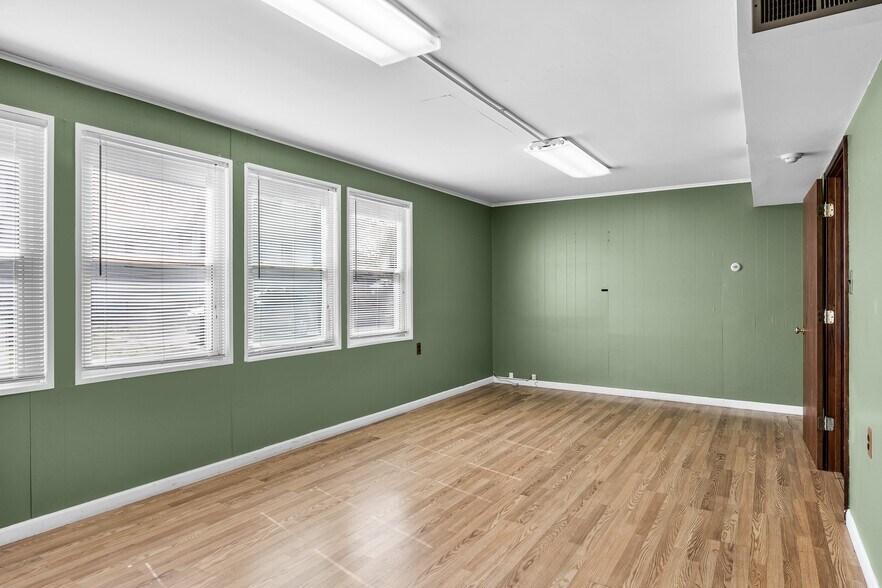 More Photos Of 122 Haddon Ave, Collingswood Office For Sale