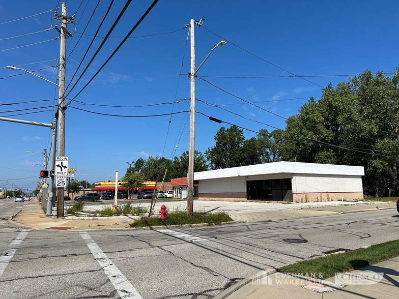 More Photos Of 36391 Vine St, Willoughby Convenience Store For Sale