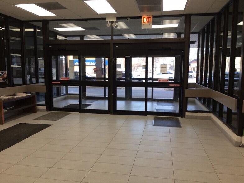 More Photos Of 4909 W Division St, Chicago Medical For Lease
