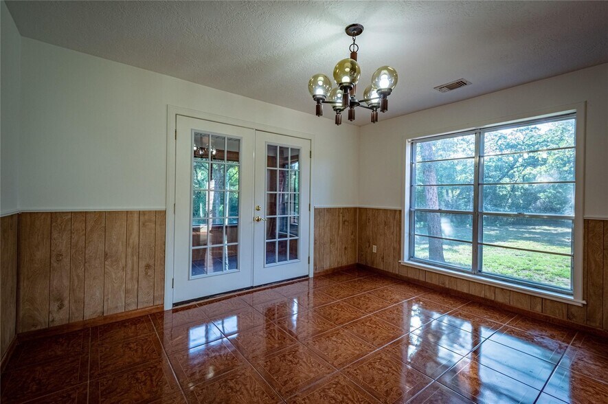 More Photos Of 1213 Lakeland Loop, Hilltop Lakes Specialty For Sale