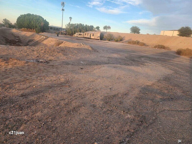 More Photos Of 1063 N Main St, San Luis Specialty For Sale