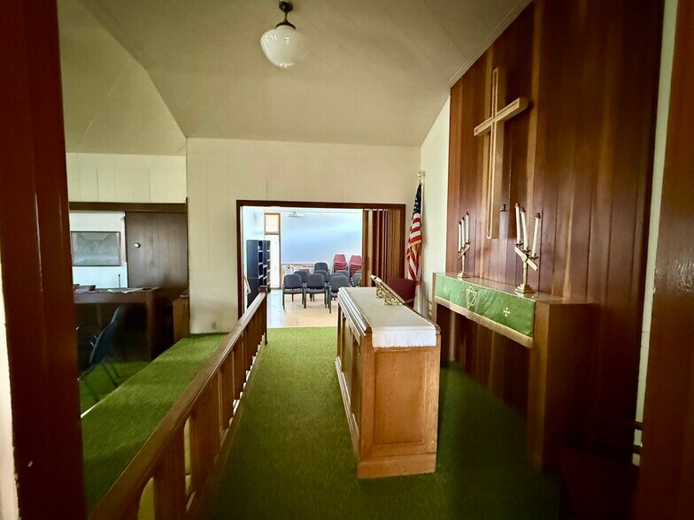 More Photos Of 209 1st N st, Hingham Religious Facility For Sale