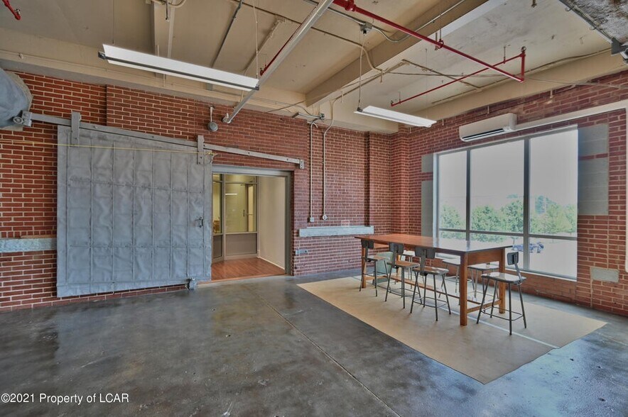 More Photos Of 454 S Main St, Wilkes Barre Office For Sale