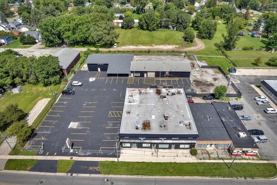 More Photos Of 548 Shattuck Rd, Saginaw Apartments For Sale