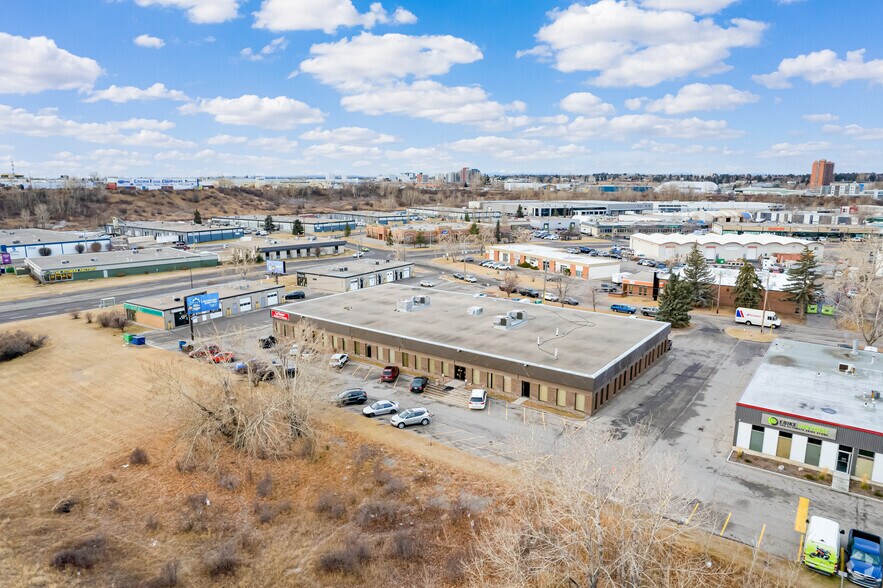 More Photos Of 4620 Manilla Rd SE, Calgary Industrial For Sale