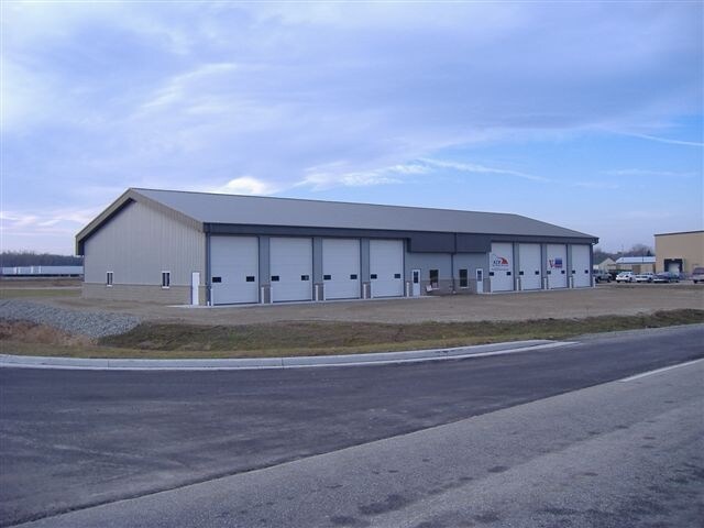 More Photos Of 1120 Pearl St, Seymour Township Warehouse For Lease