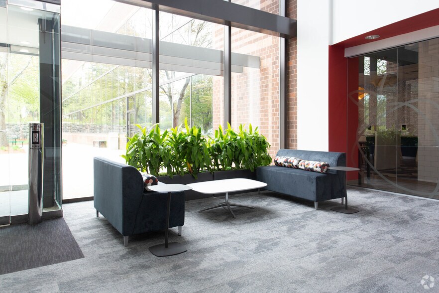 More Photos Of 2 Tech Dr, Andover Office For Lease