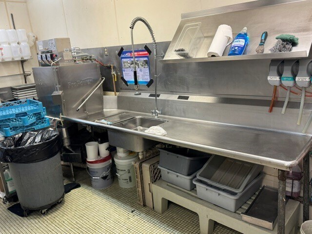 More Photos Of 244 N Pioneer Park Rd, Westfield General Retail For Lease