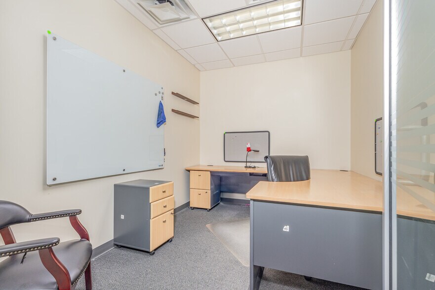 More Photos Of 5546 Fair Ln, Fairfax Office For Lease