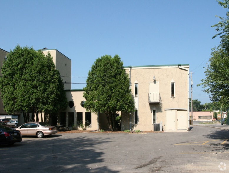 More Photos Of 6320 Monona Dr, Madison Office For Sale