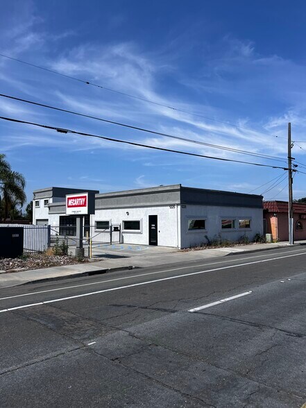 More Photos Of 1225 Broadway, El Cajon Storefront Retail Office For Lease