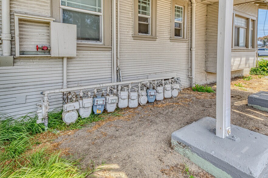 More Photos Of 1200 W Market Cir, Salinas Apartments For Sale