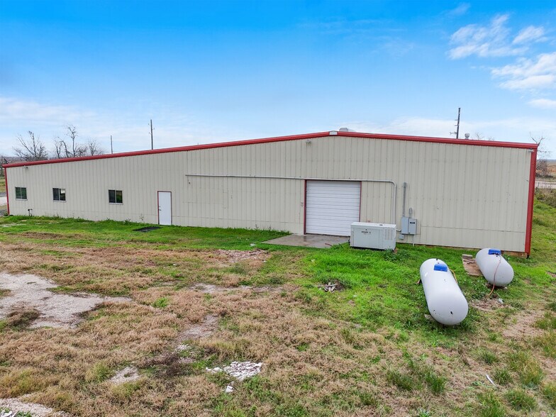 More Photos Of 6737 FM 362, Brookshire Warehouse For Lease