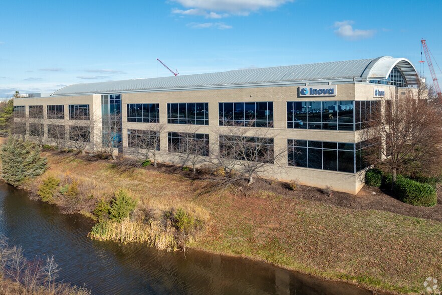 More Photos Of 21785 Filigree Ct, Ashburn Medical For Lease